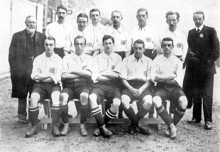 London 1908 English Amateur Football National Team.jpg
